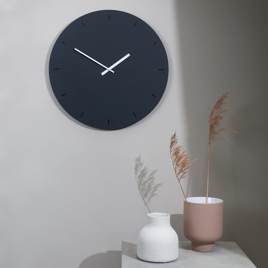 Minimal clock - Black with Lines